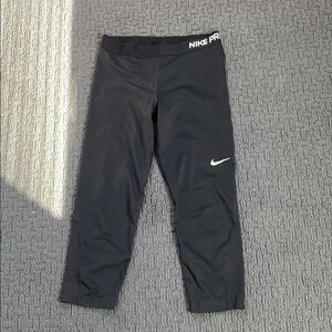 Nike Cropped Workout Legging